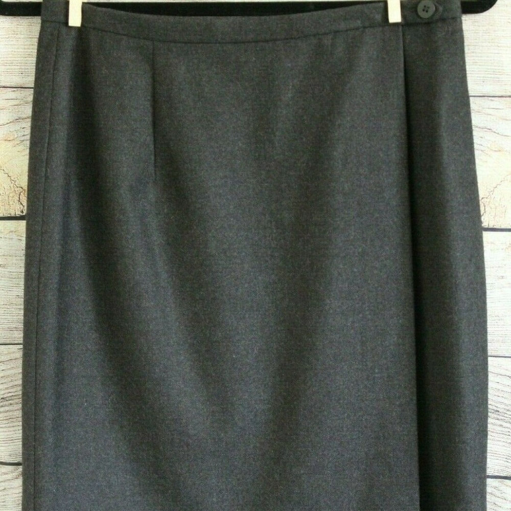Ann Taylor 100% Wool Skirt Side Button Size 8